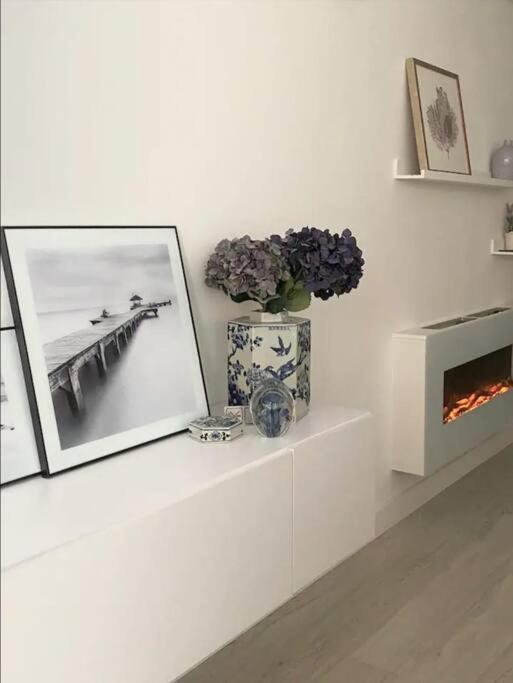 Moderno Apartamento Con Garaje Privado En El Centro De Vigo Exteriér fotografie
