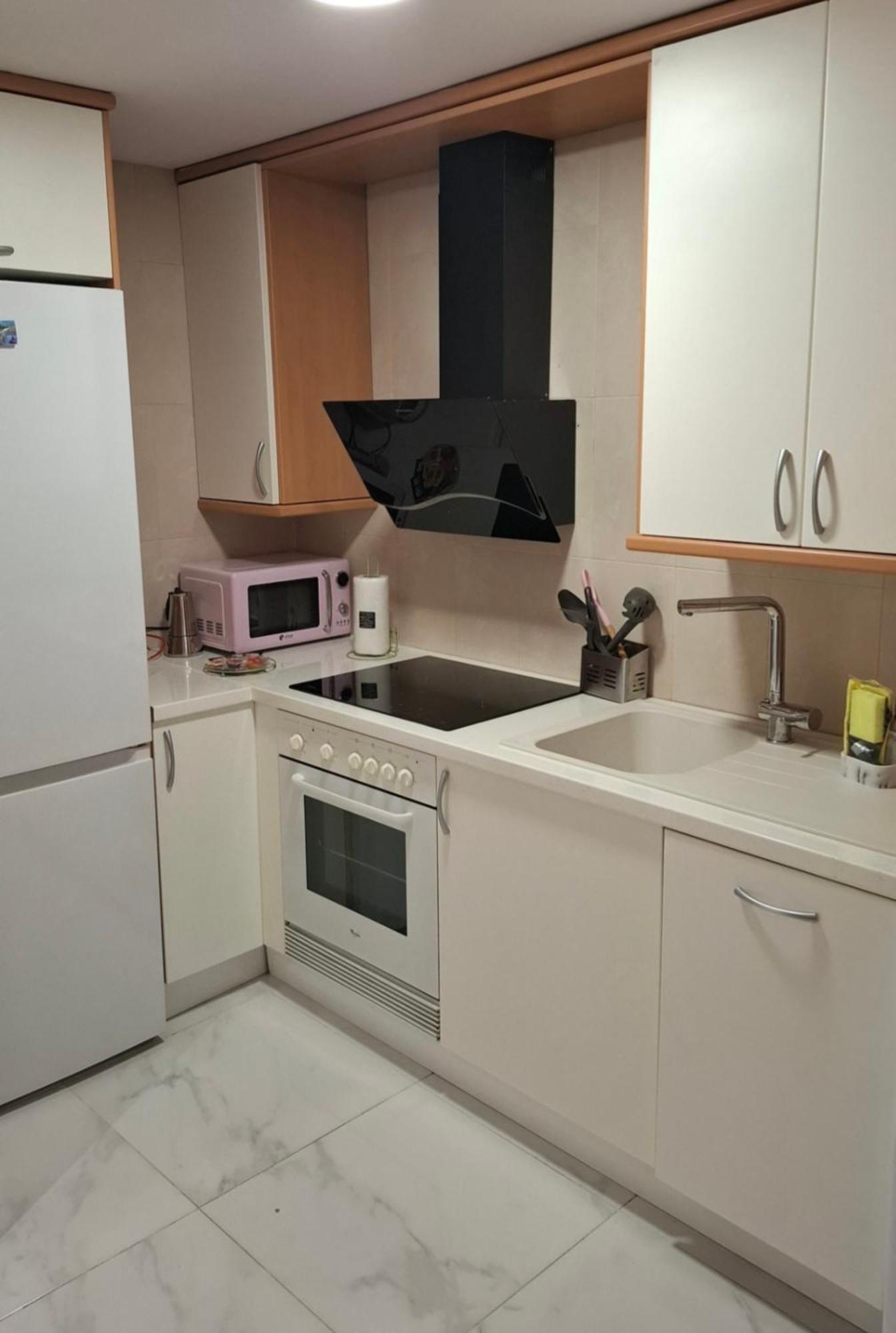 Moderno Apartamento Con Garaje Privado En El Centro De Vigo Pokoj fotografie