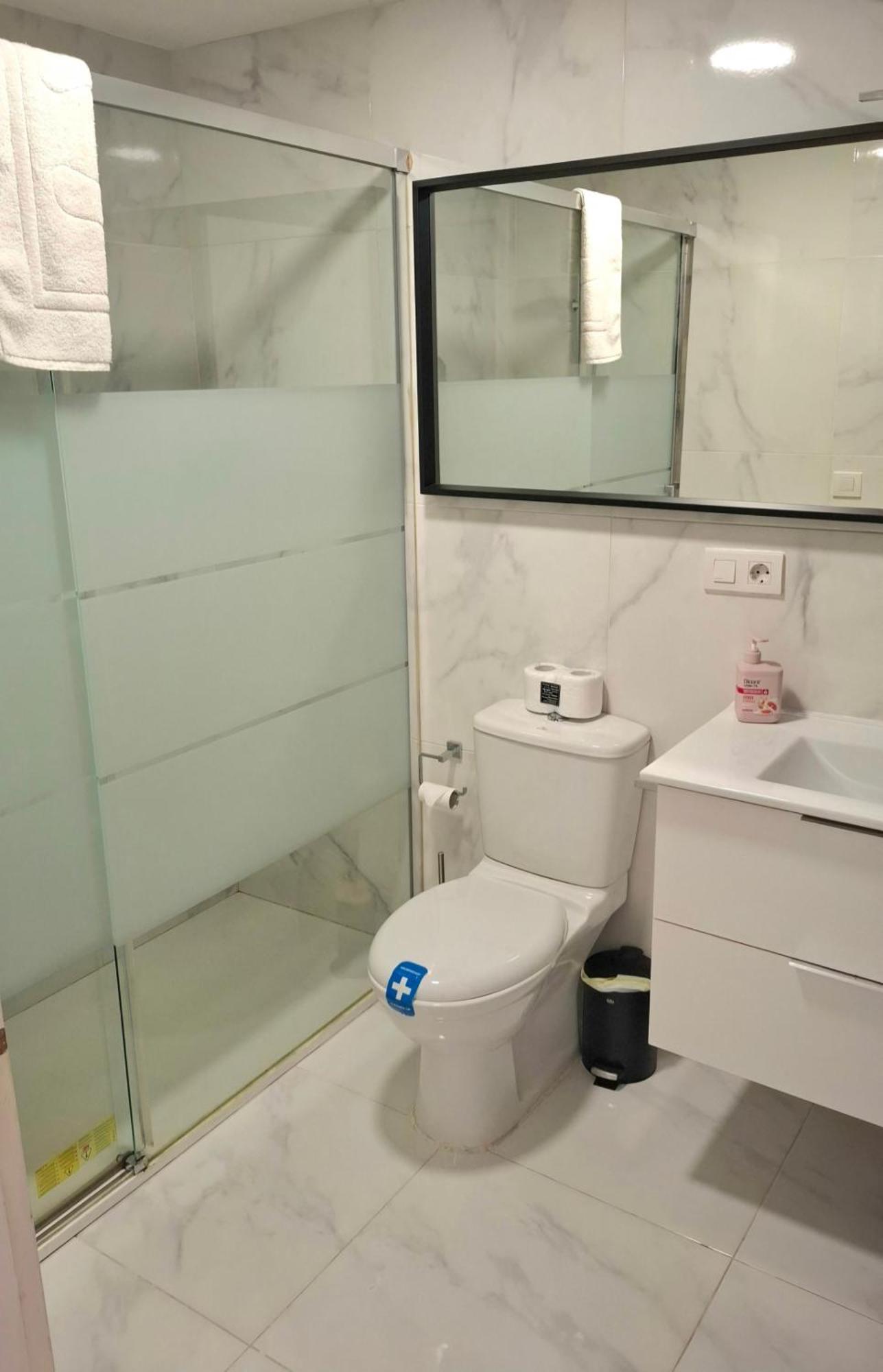 Moderno Apartamento Con Garaje Privado En El Centro De Vigo Pokoj fotografie